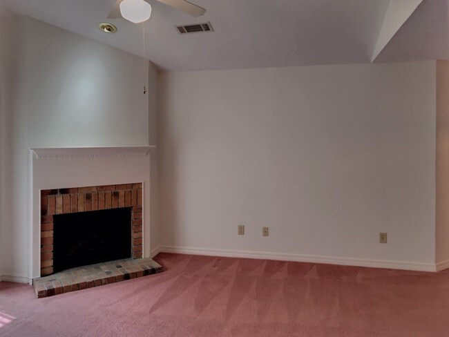 Building Photo - 613 Harbor Ridge Dr