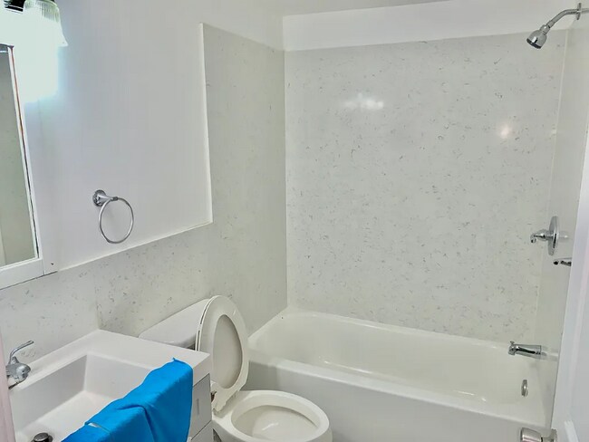 Foto del edificio - 3670 S 4265 W