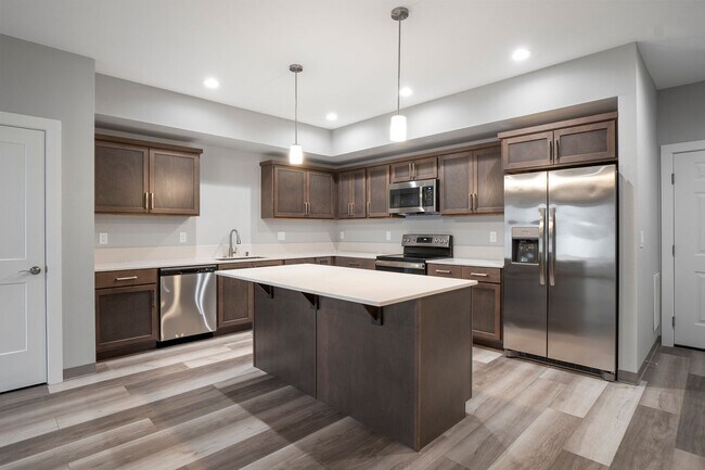 Foto del edificio - 1719/1721 N Manifold Ln