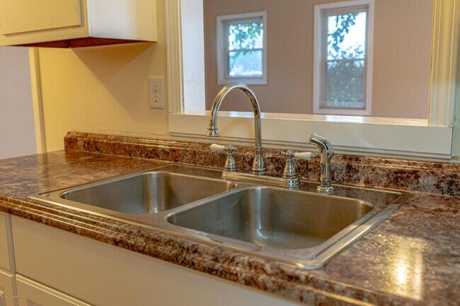 Foto del edificio - 9602 Shoshone way