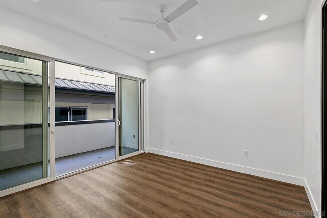 Building Photo - 4079 1st Ave