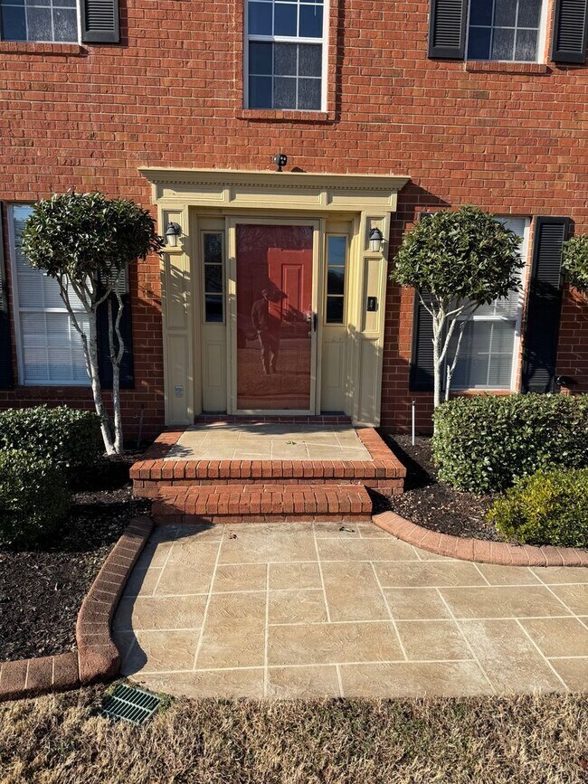 Foto del edificio - ** AVAILABLE NOW ** in Waterford Subdivision