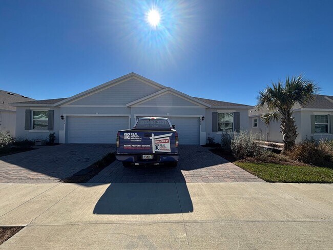 Building Photo - Charming House with tons of Amenities (all...