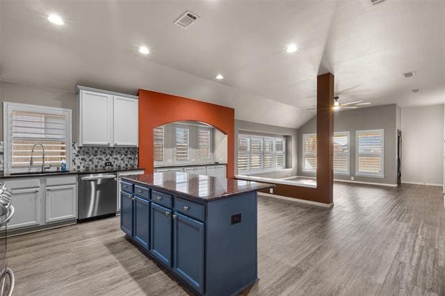 Building Photo - 1214 Inglewood Dr