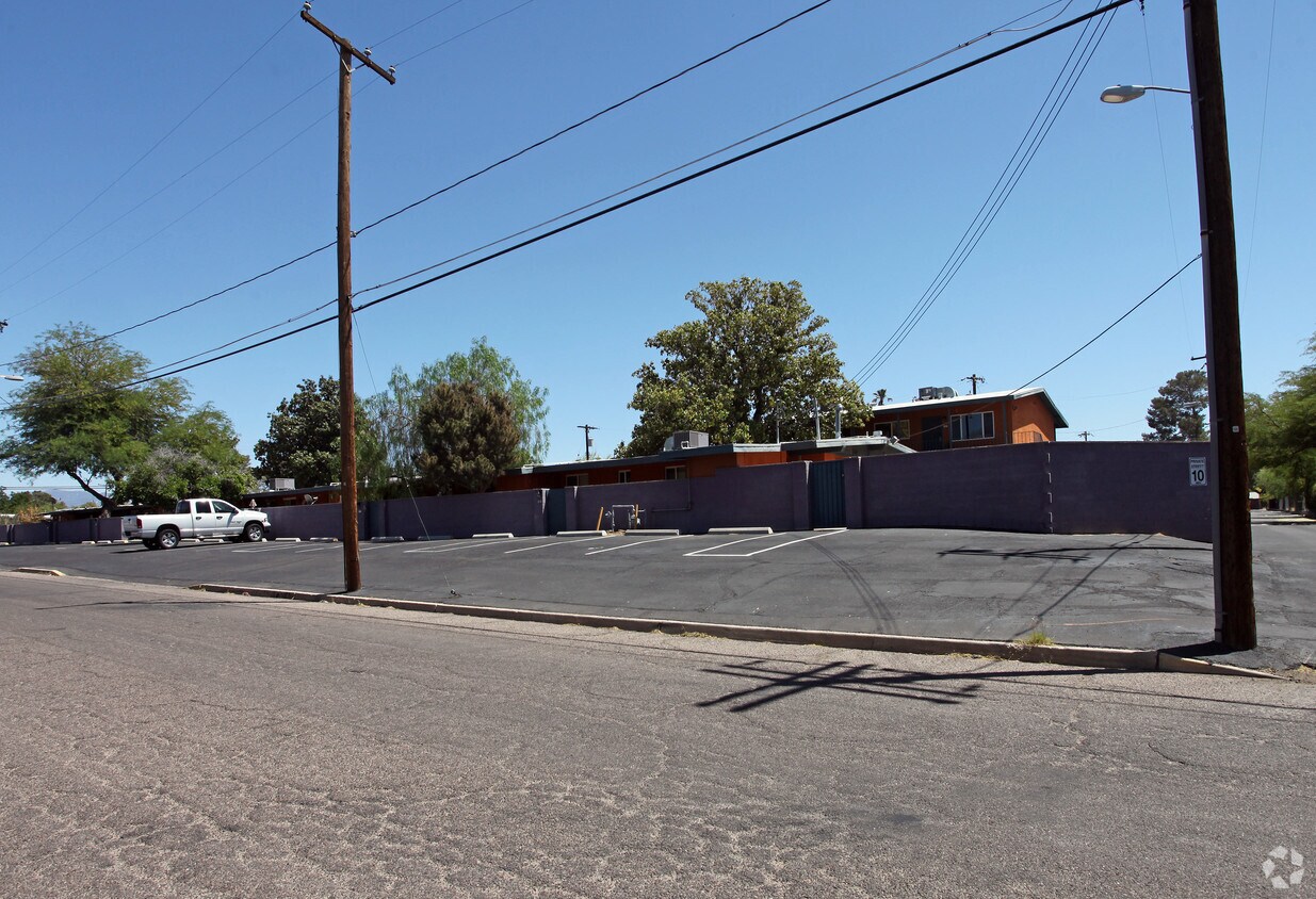 Building Photo - Columbus Square Apartments