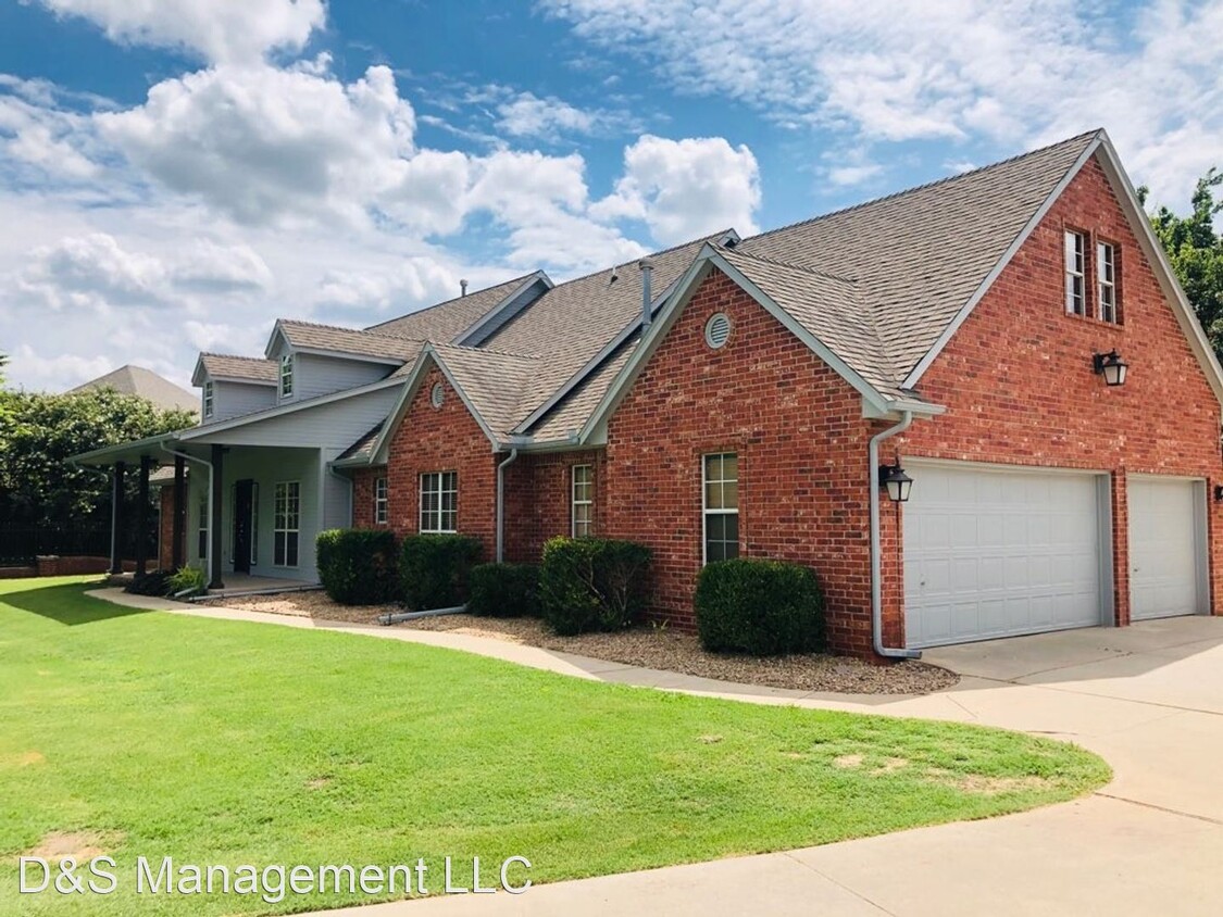 Primary Photo - 4 br, 3 bath House - 4205 S. Telephone Road