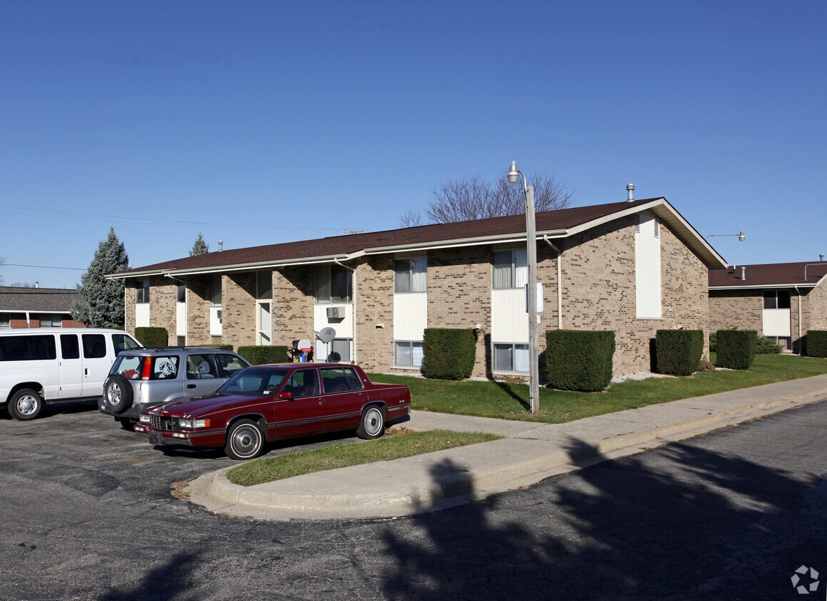 Foto del edificio - Browning Court Apartments