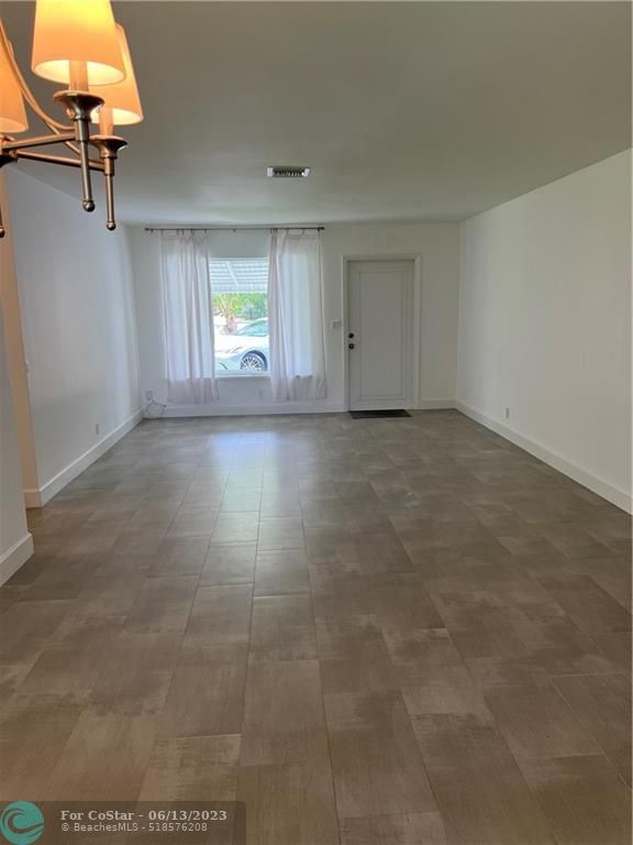 Building Photo - 4411 W Broward Blvd