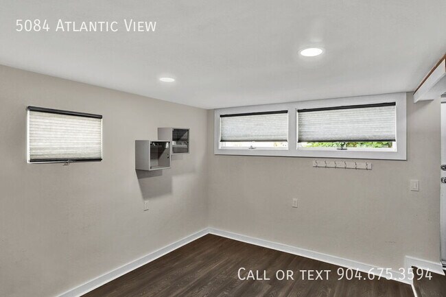 Building Photo - 5084 Atlantic View