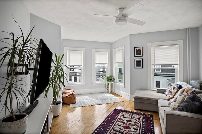 Foto del edificio - 135 Clifton St