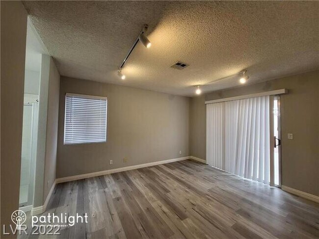 Foto del edificio - 204 Coconut Grove Court, Las Vegas, NV, 89145