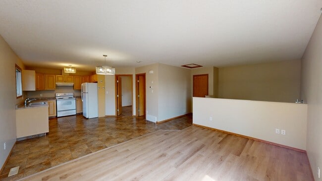 Building Photo - 9907-99109 109 Ave