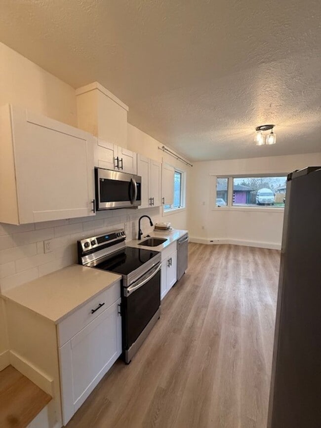 Building Photo - 4789 SE Ada Ln