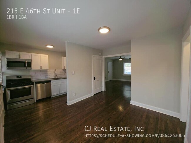 Foto del edificio - 215 E 46th St