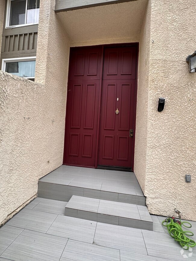 Building Photo - 9950 Topanga Canyon Blvd