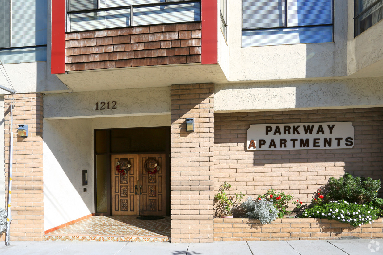 Entrance - 10th Avenue Apartments