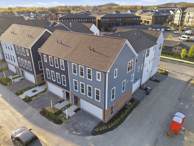 Building Photo - 227 Oliver Way