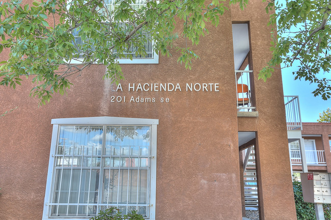 Foto del edificio - Hacienda Norte Apartments