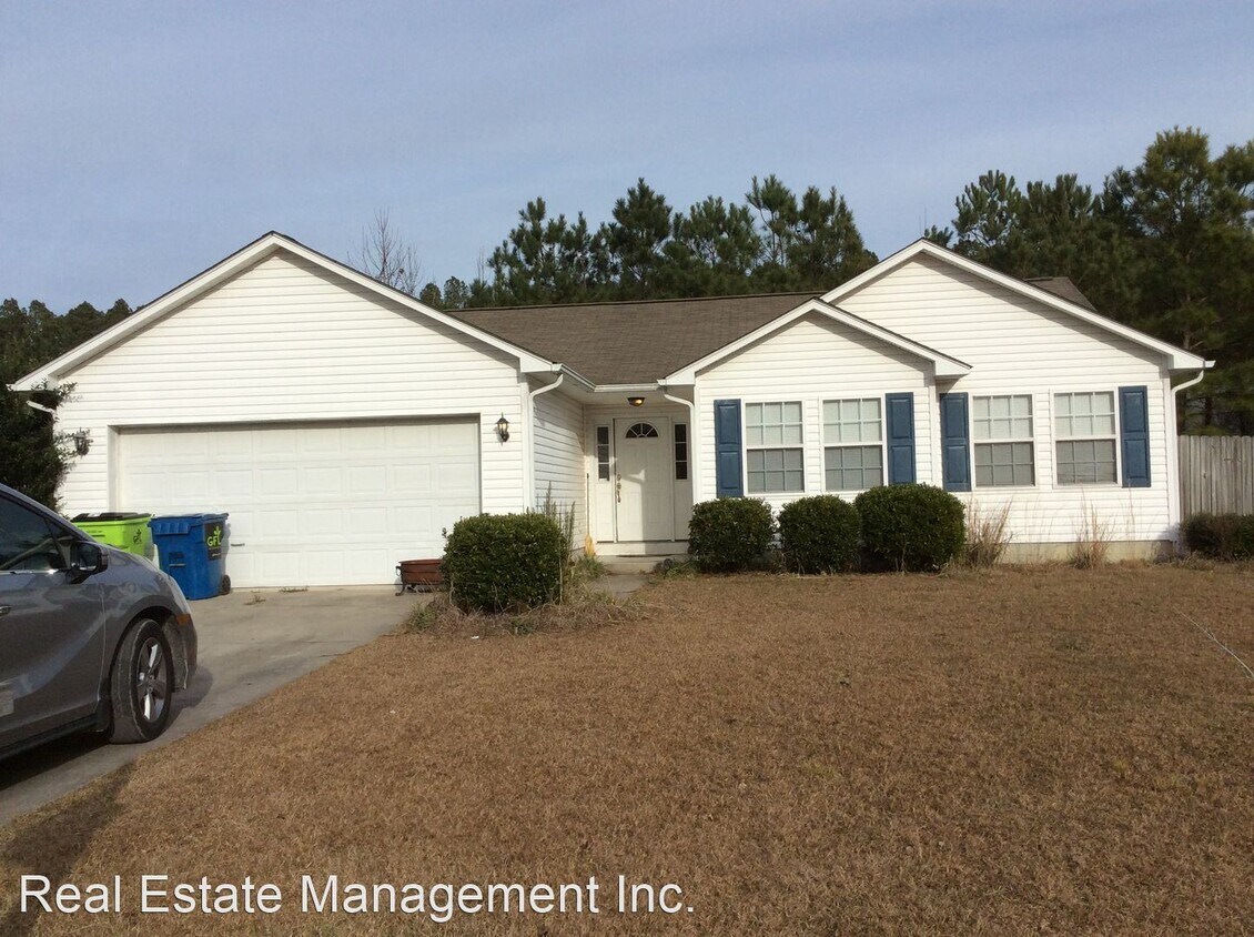 Primary Photo - 3 br, 2 bath House - 121 Eagle Tr