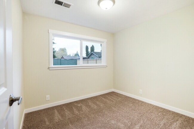 Bedroom 3 - 16811 120th Ave SE