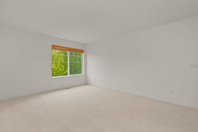 Building Photo - Stunning 3 bed, 2.5 bath home in desirable Bothell neighborhood