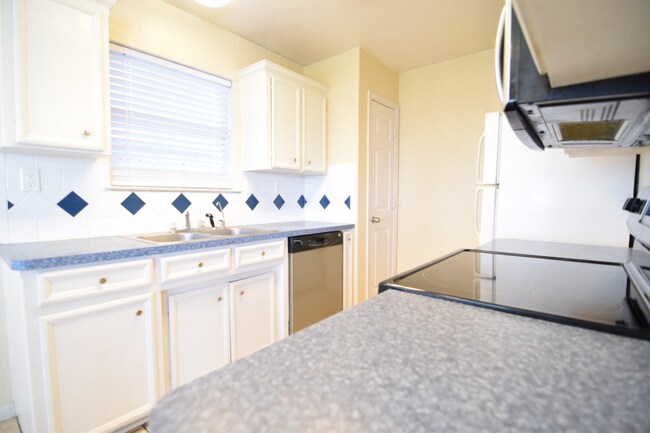 Foto del edificio - 5602 Durango Dr