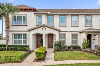 Building Photo - 15537 Honeybell Dr