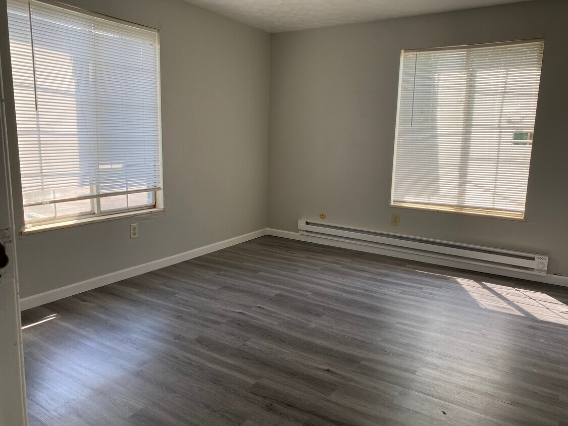 305 Bellbrook Ave Unit 3, Xenia, OH 45385 Apartments in Xenia, OH