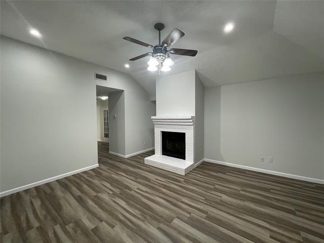 Building Photo - 1736 Hackamore St