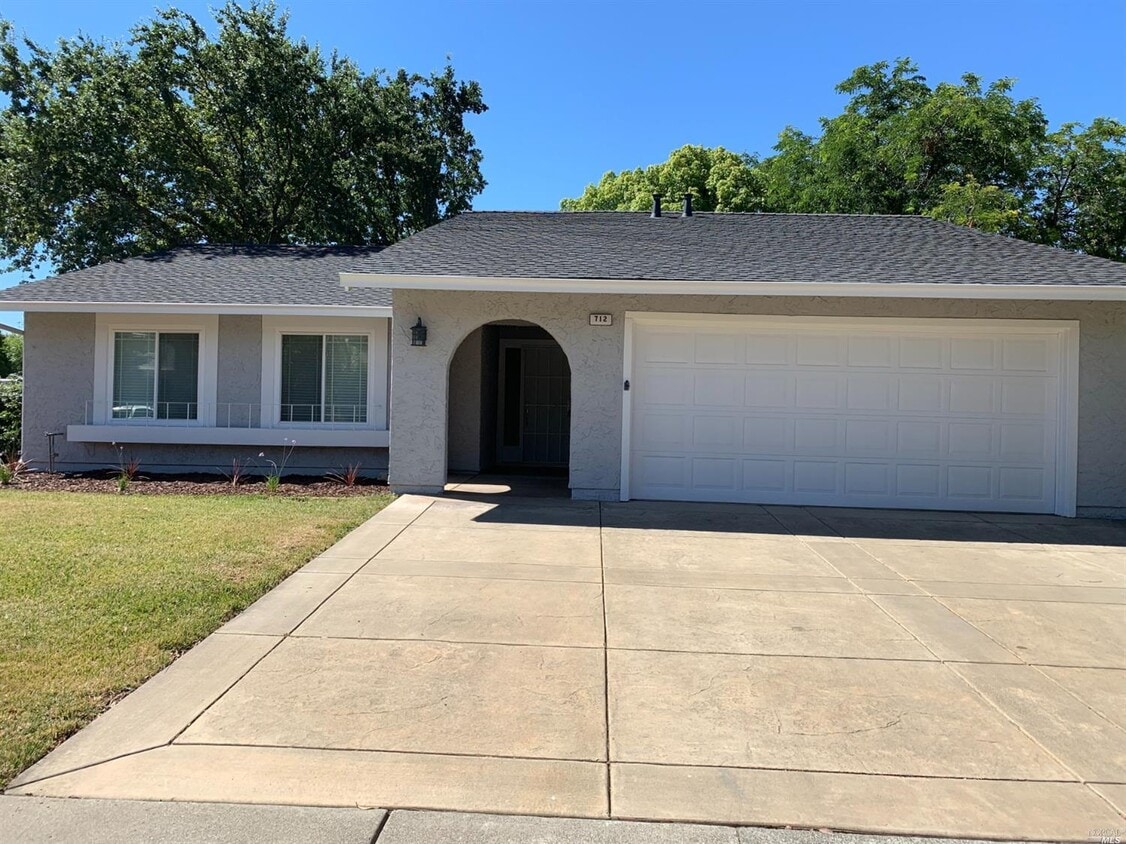 712 Fallbrook Ave, Vacaville, CA 95687 House Rental in Vacaville, CA