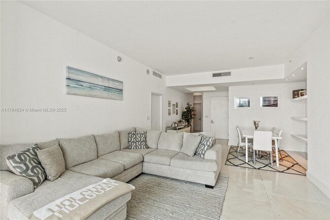 Building Photo - 50 S Pointe Dr