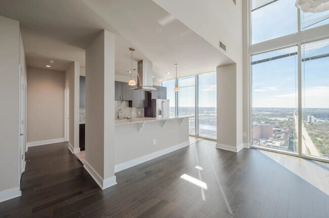 Foto del edificio - Luxury Meets Location – Prime 1 Bed Near H...