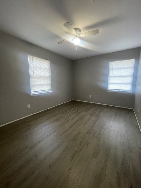 Building Photo - 8411 Glen Regal Dr