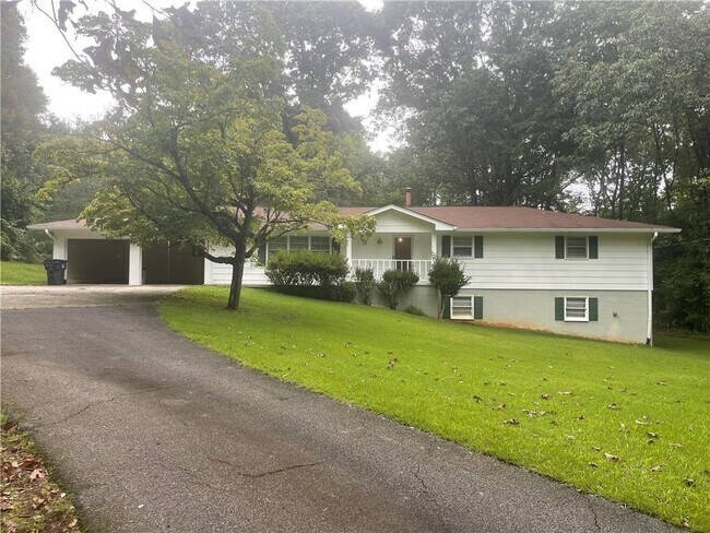 Building Photo - 2250 Dinsmore Rd
