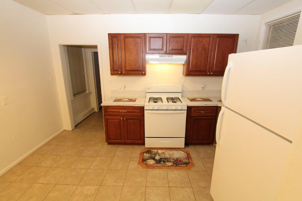 Kitchen - 292-294 Main St