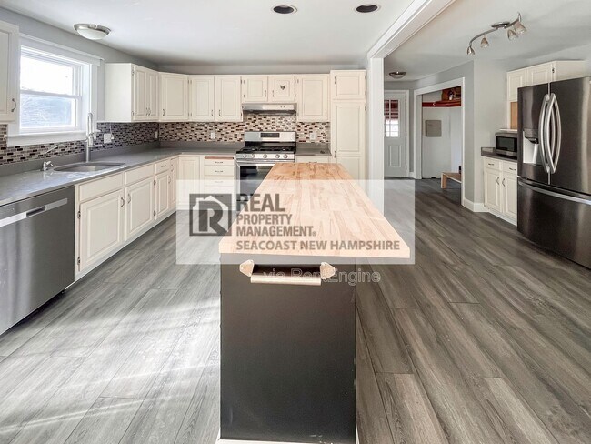 Foto del edificio - 10 Kelley Rd