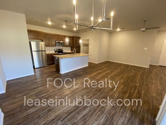 Foto del edificio - Luxury Duplex in Frenship School District!