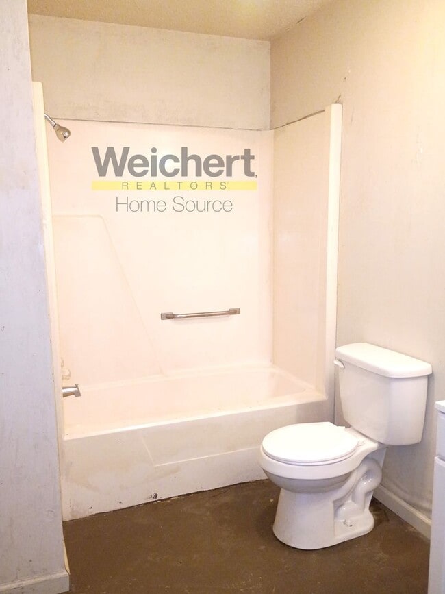 Building Photo - Affordable 2BR with W/D Hookups & Easy Highway Access