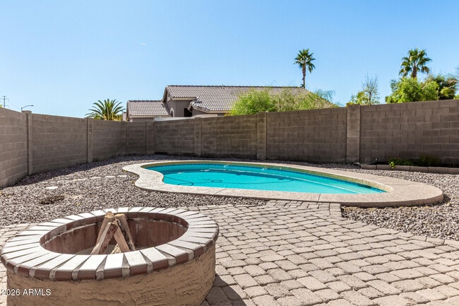 Building Photo - 3517 W Sands Dr