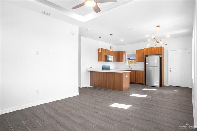 Foto del edificio - 608 N Onyx Ave