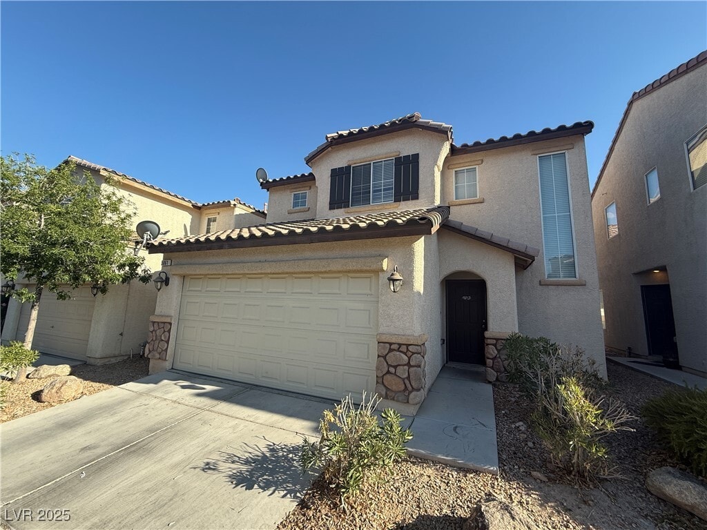 Foto principal - 5061 Tioga Pass Ave