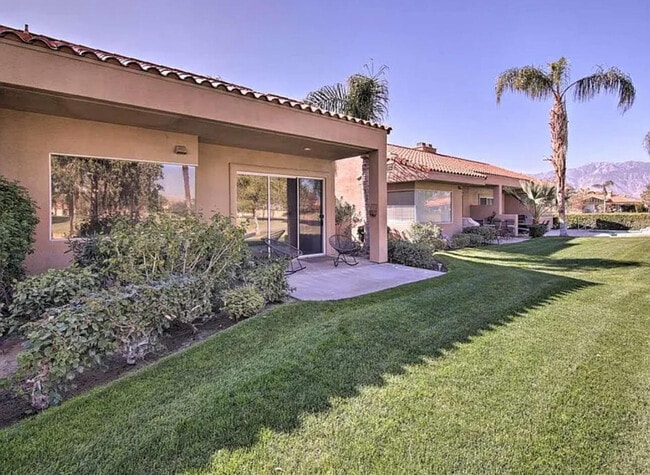 Building Photo - 54 Hilton Head Dr