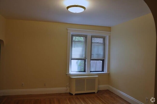 Building Photo - 25 Stearns Rd