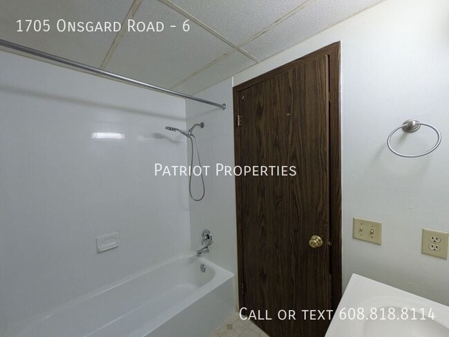 Building Photo - 1705 Onsgard Rd