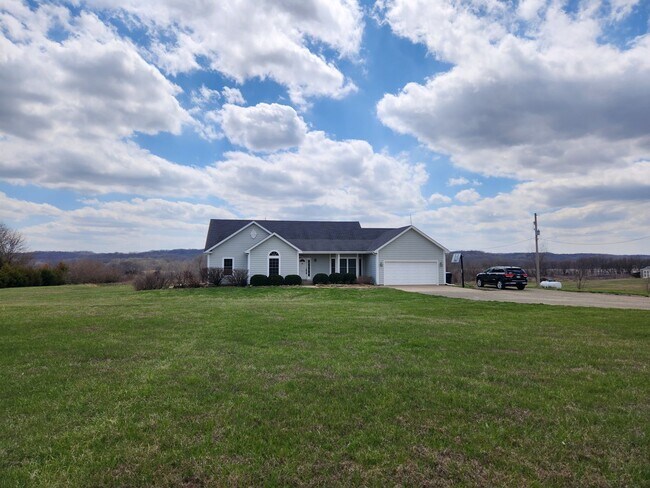 Foto del edificio - New price! Enjoy country living and seclus...