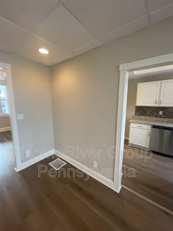 Foto del edificio - 423 Ridge Ave