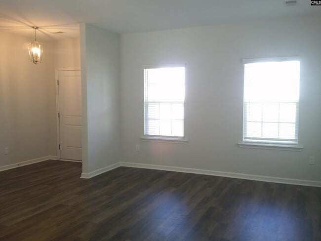 Building Photo - 1425 Tamarind Ln