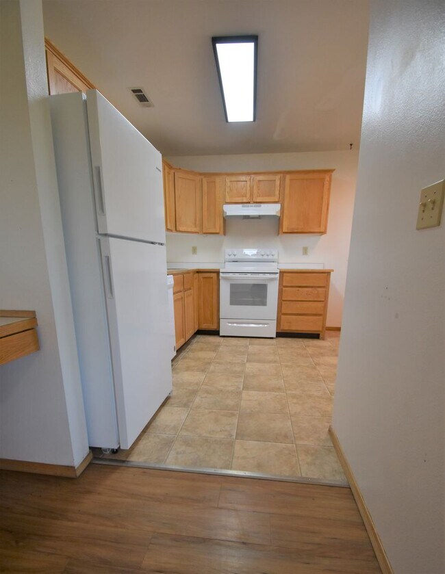 Foto del edificio - 3BD, 1BA Top Floor Unit