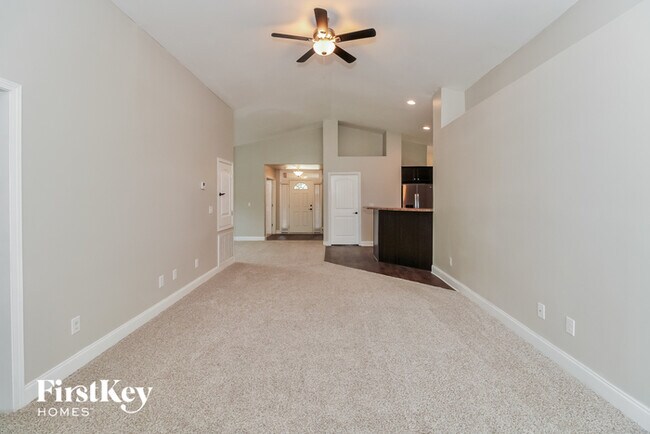 Foto del edificio - 306 Ivy Hills Cir