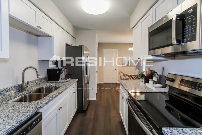 Foto del edificio - 6608 Wakefield Rd